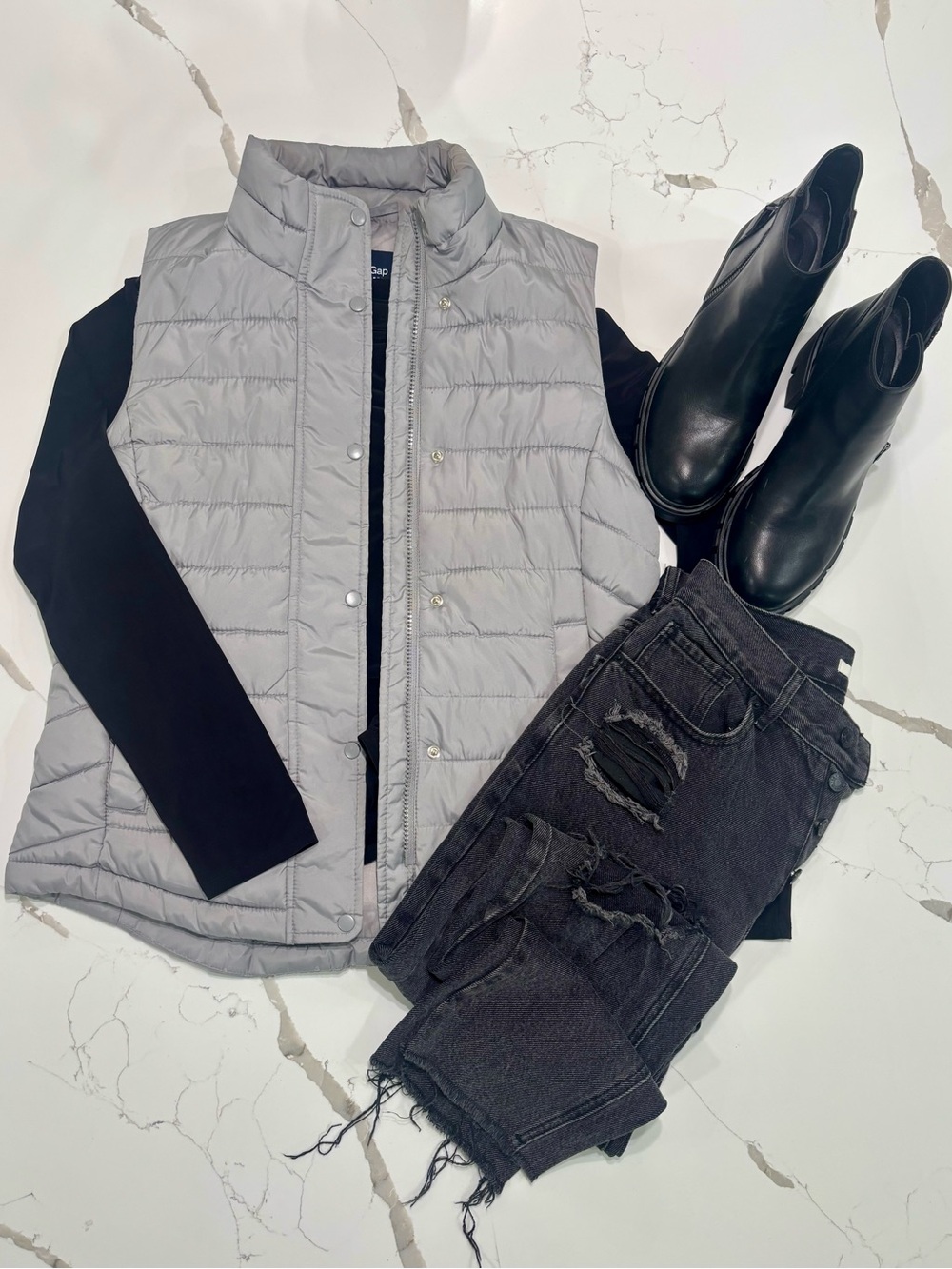 GAP Light Gray Quilted Puffer Vest for Women Small